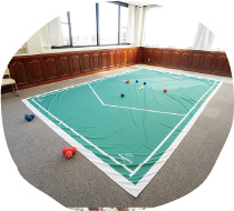 室内運動場完備